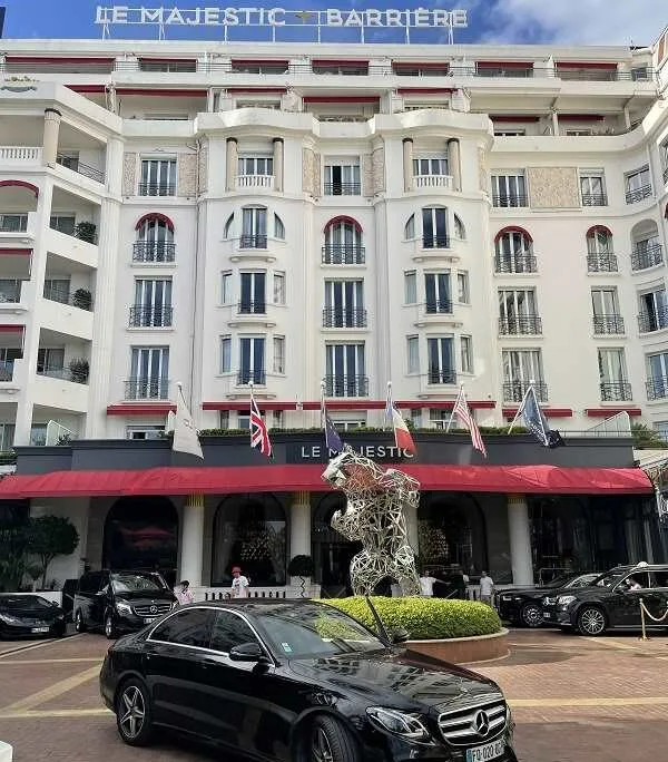 Transfer from Nice airport to the Majestic Palace in Cannes