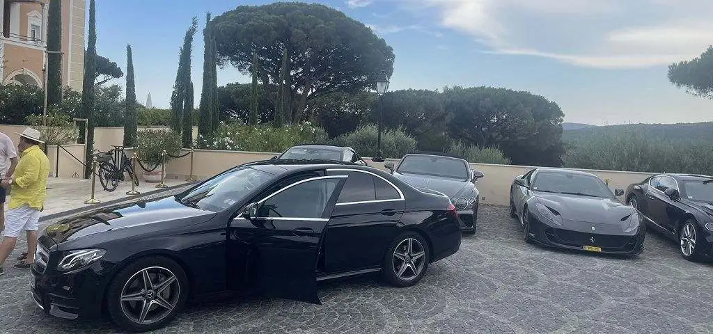 Service de mise à disposition d'une voiture avec chauffeur à Ramatuelle près St Tropez